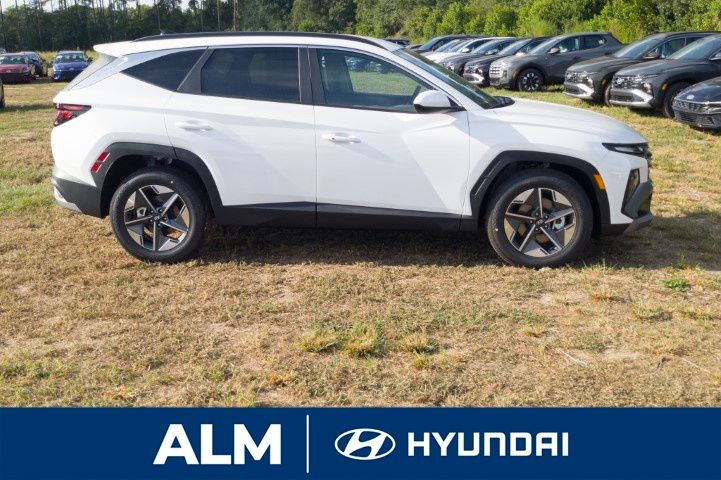 New 2026 White Hyundai SEL image 5