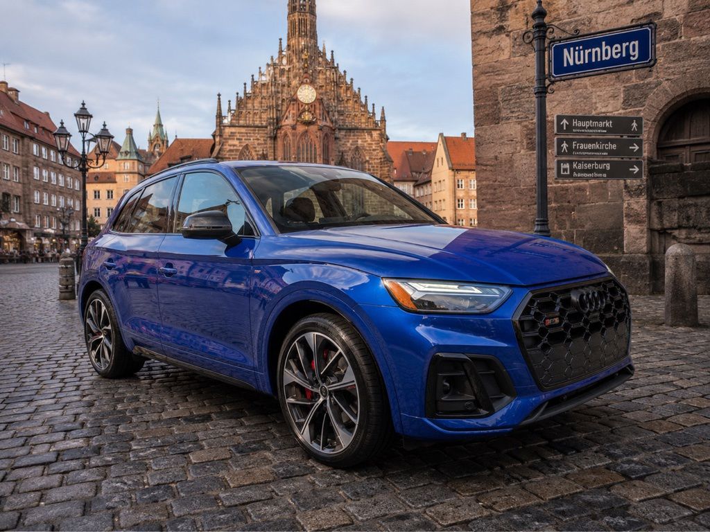 2022 Audi SQ5 Premium Plus's photo