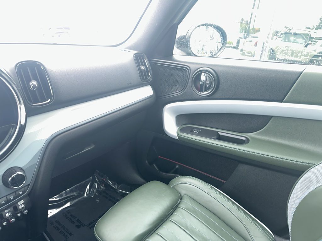 Thumbnail: 2023 MINI Cooper Countryman - 22