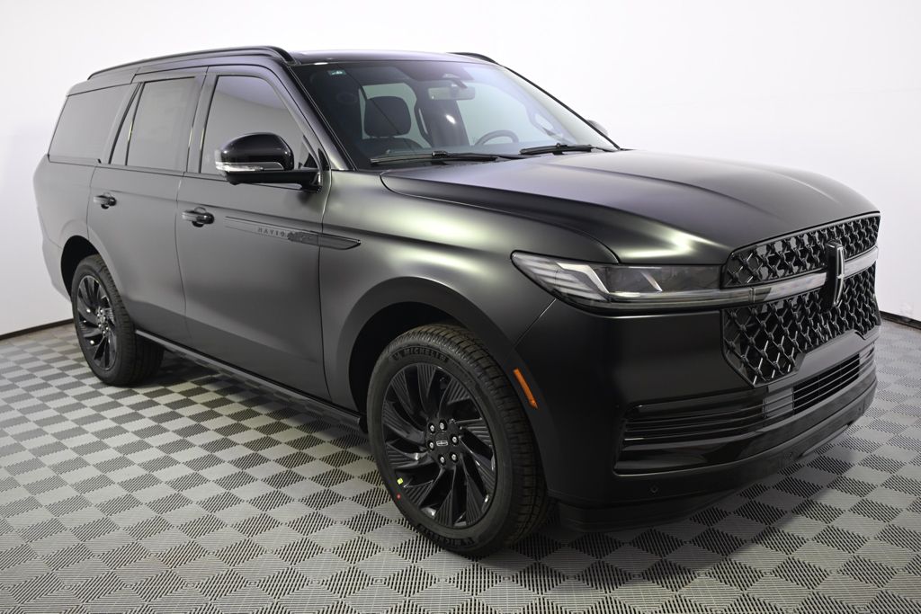 New 2026 Black Lincoln Reserve image 8