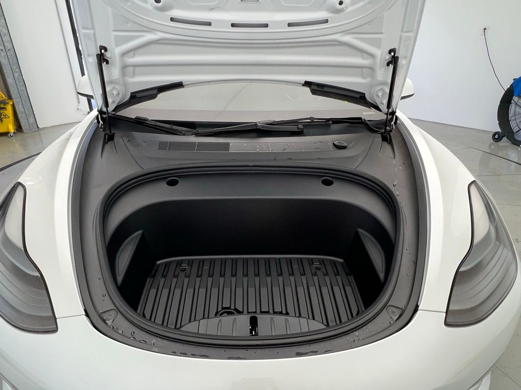 Thumbnail: 2023 Tesla Model 3 - 6