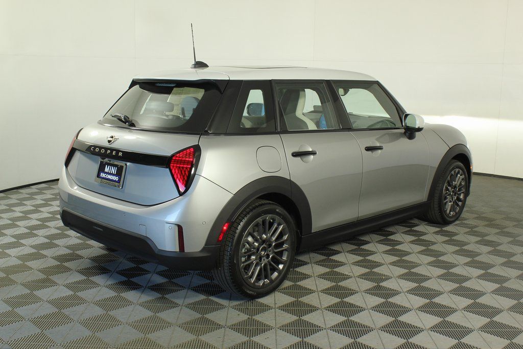 Thumbnail: 2025 MINI Cooper Hardtop - 2