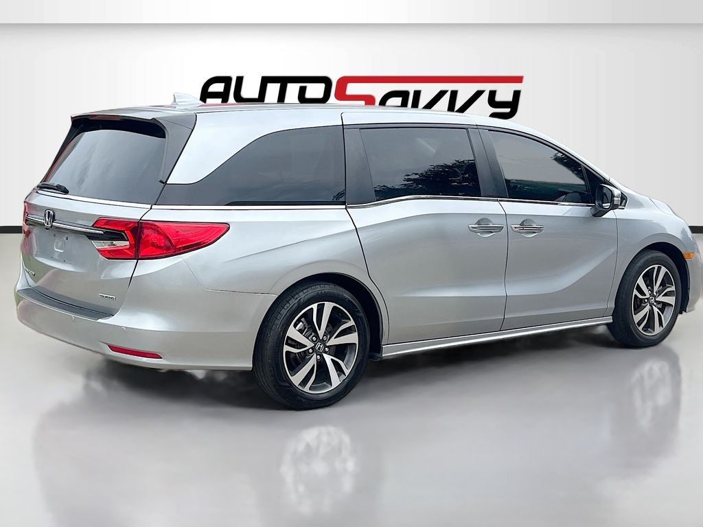 Used 2023 Silver Honda Touring image 7