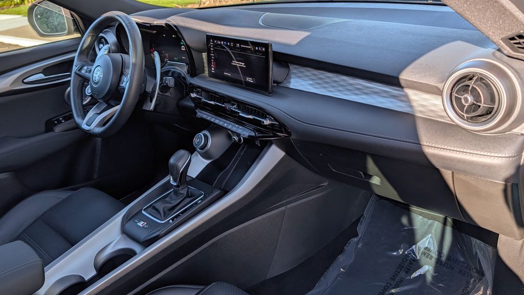 Used 2024 Alfa Romeo Tonale Veloce 4D Sport Utility