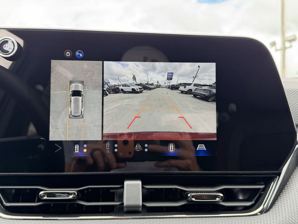 new 2026 Chevrolet Equinox car, priced at $33,895