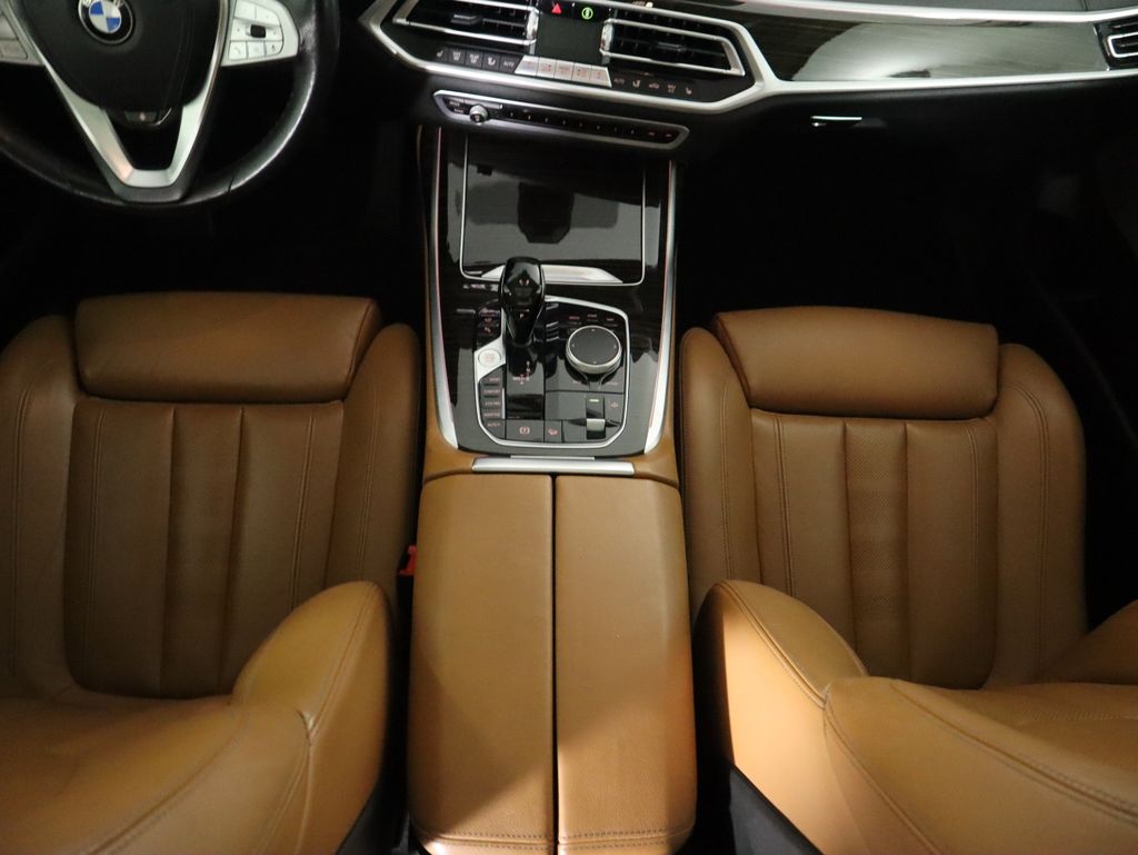 Thumbnail: 2021 BMW X7 - 17