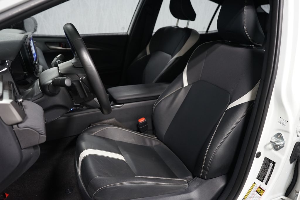 Thumbnail: 2025 Toyota Camry - 6