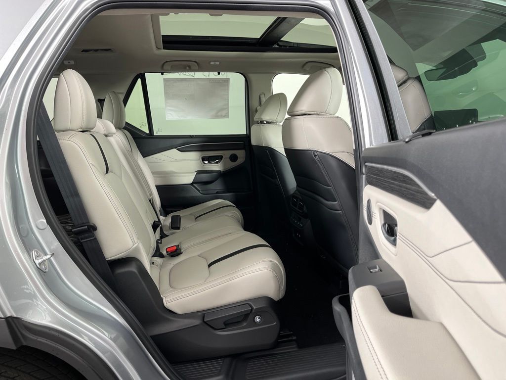 Thumbnail: 2026 Honda Pilot - 8