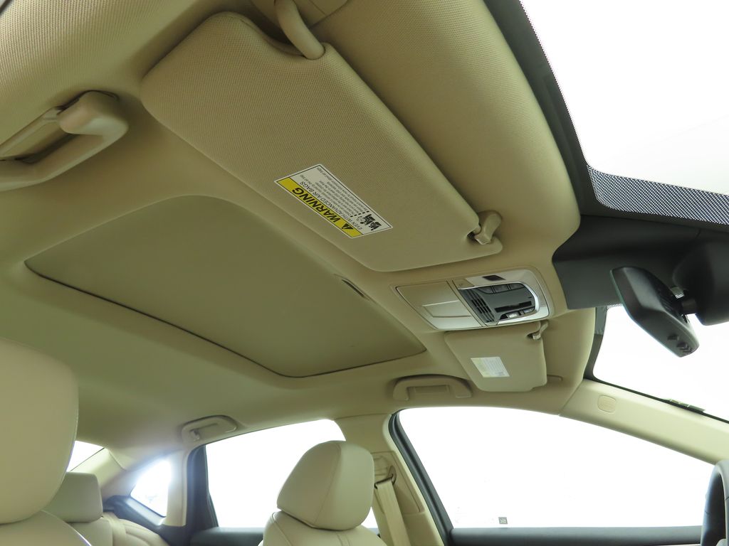 Thumbnail: 2025 Acura TLX - 18