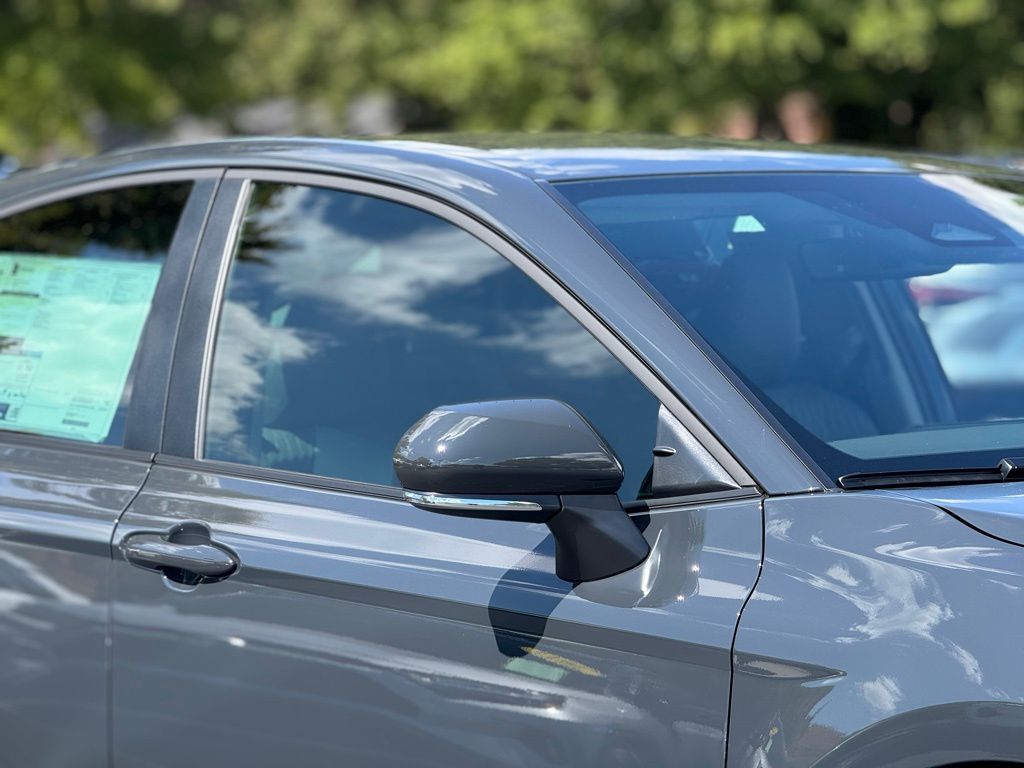 2026 Toyota Camry LE photo 5