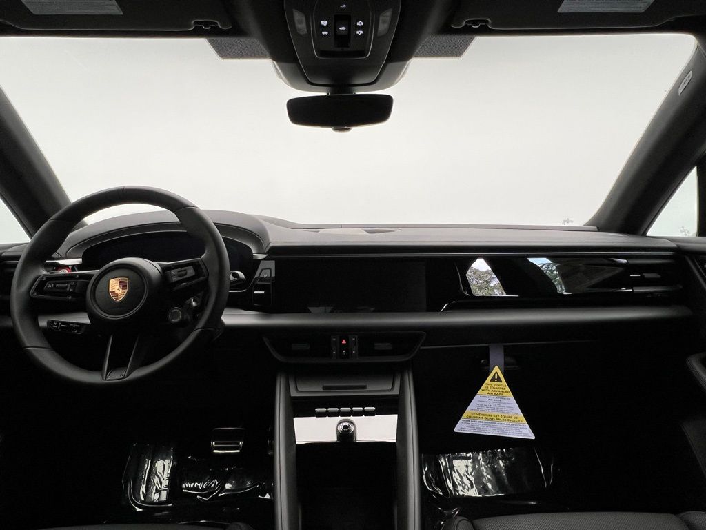 Thumbnail: 2026 Porsche Macan - 6