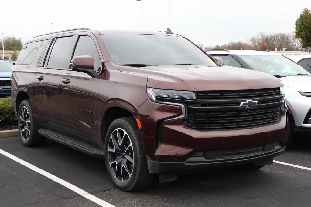 2023 Chevrolet Suburban RST 3