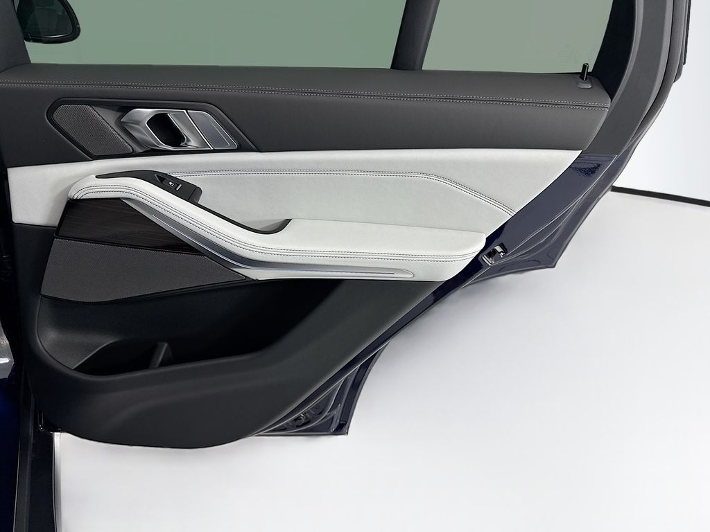 Thumbnail: 2026 BMW X5 - 24
