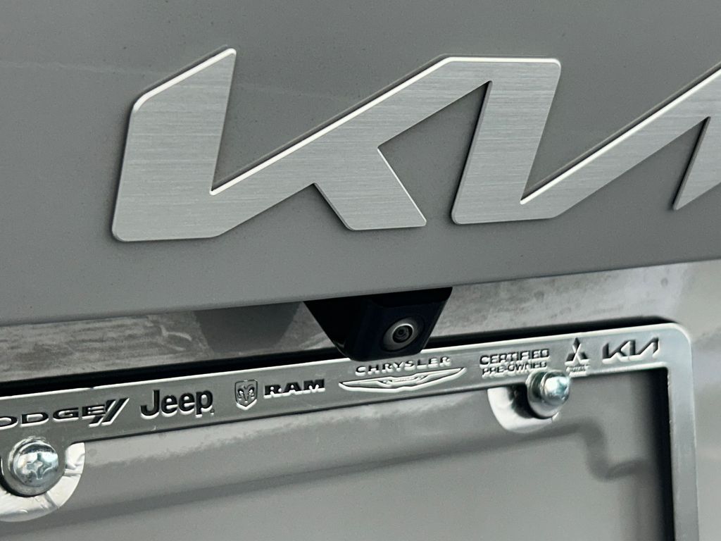 Used 2025 Wolf Gray Kia S image 40