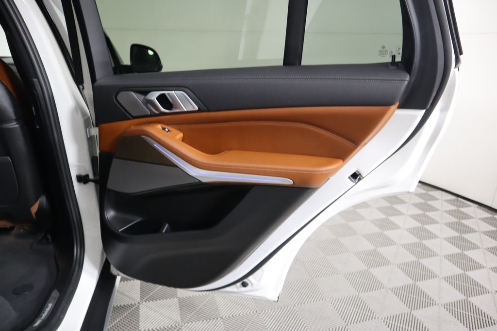 2021 BMW X5 xDrive40i 28