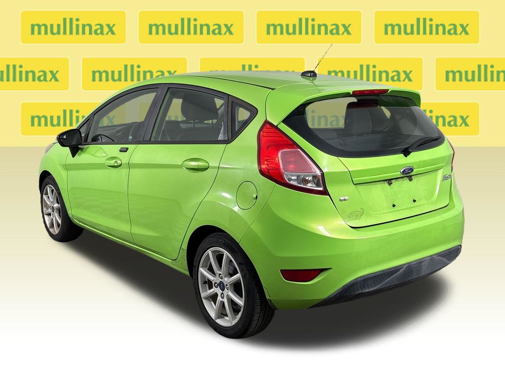 Used 2015 Green Ford SE image 11