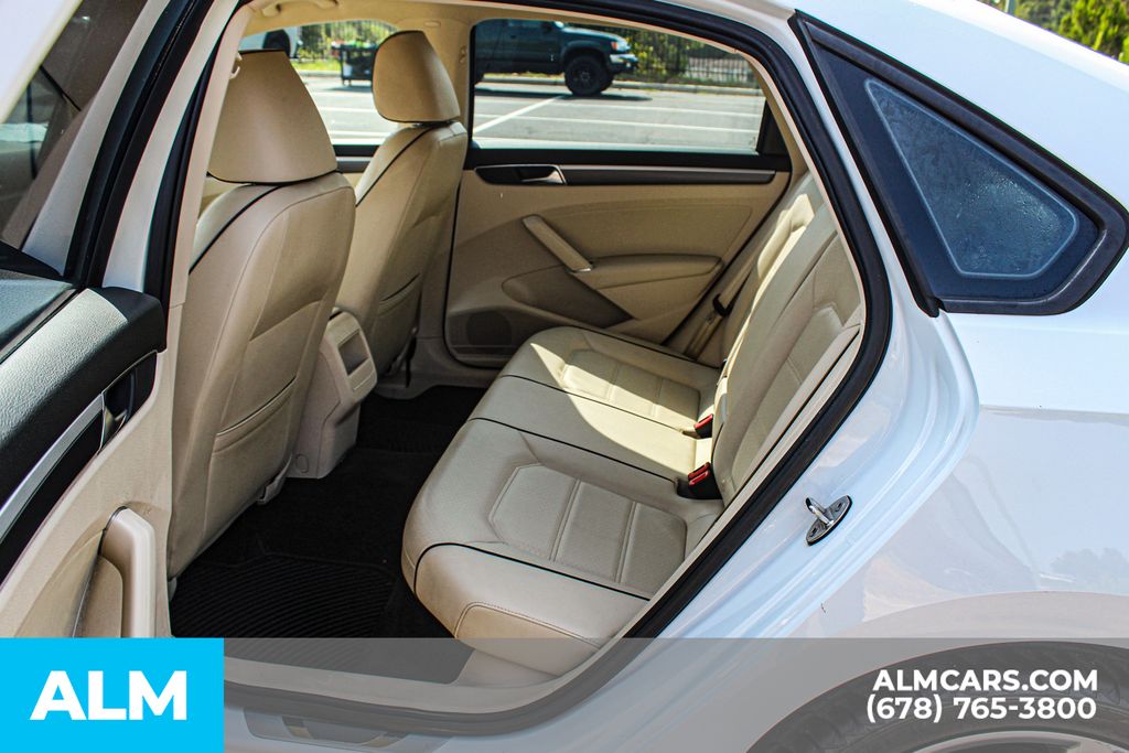 Used 2018 White Volkswagen 2.0T R-Line image 17