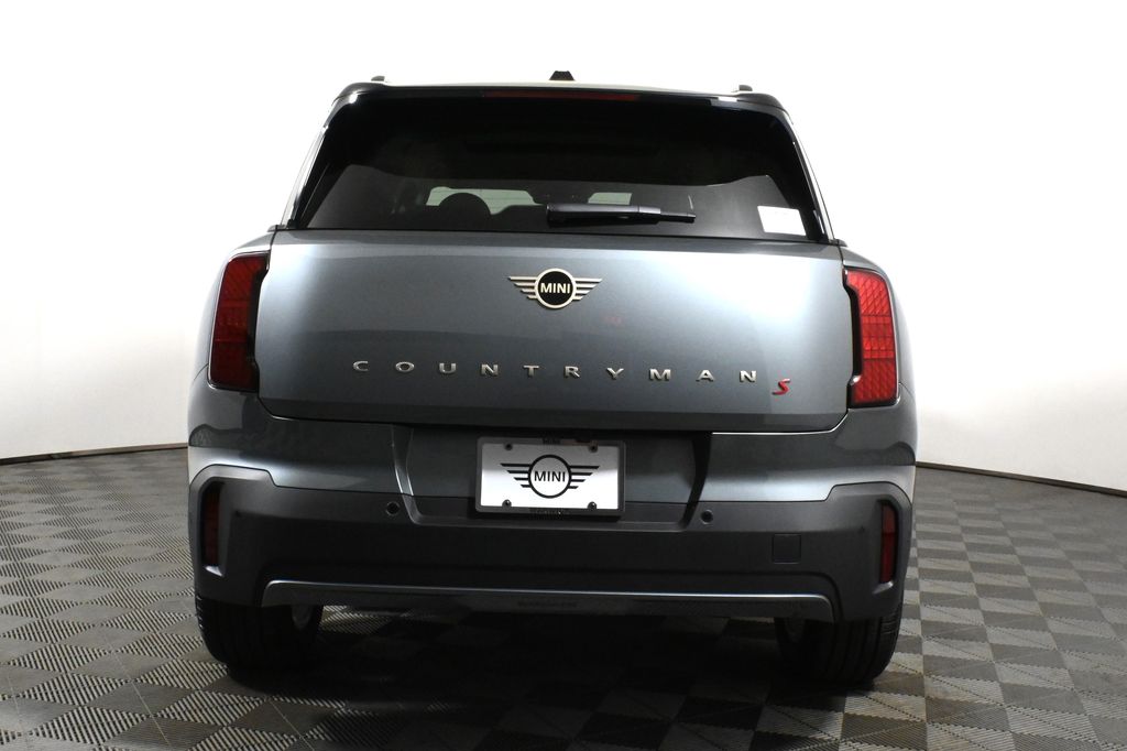 2025 MINI Cooper Countryman Base 6