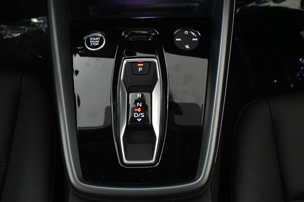 Thumbnail: 2025 Audi A3 - 23
