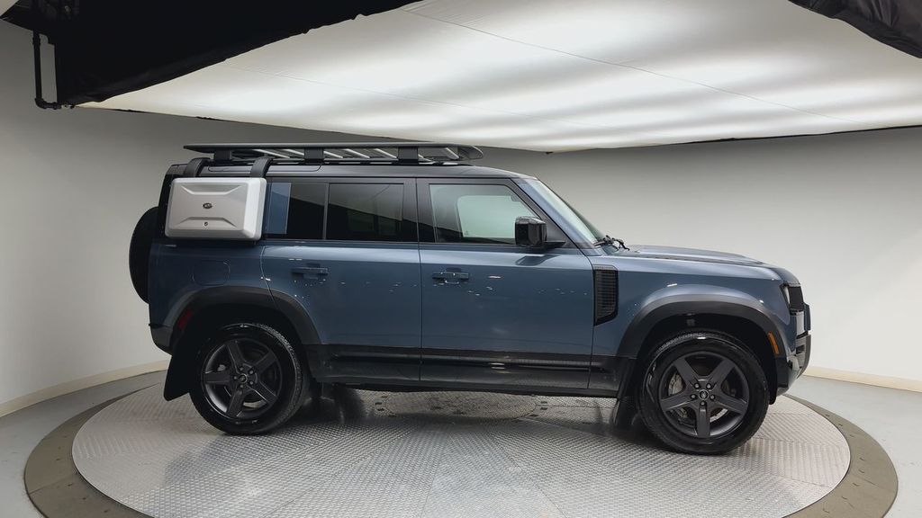 Thumbnail: 2023 Land Rover Defender - 9