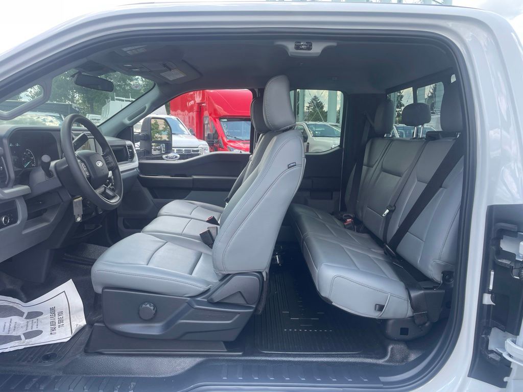 2026 Ford F-350 Chassis XL