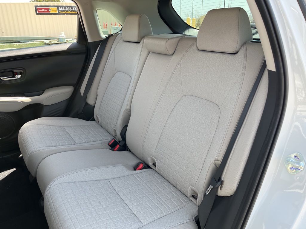 2025 Honda HR-V LX 13