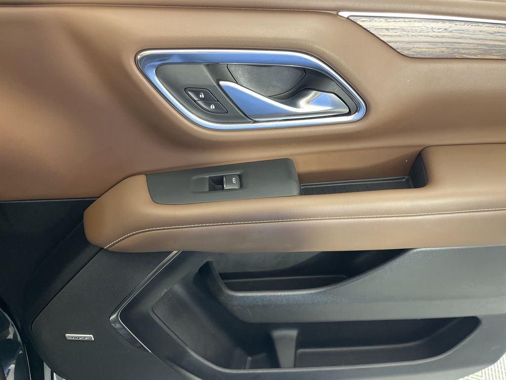 Thumbnail: 2022 Chevrolet Suburban - 26