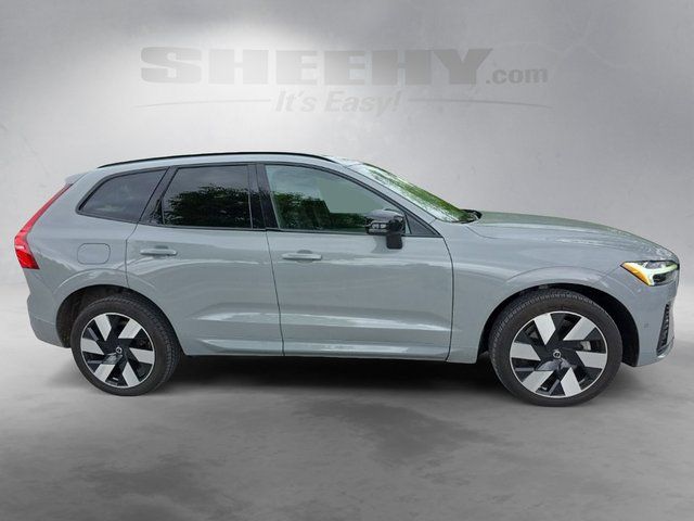 Used 2024 Gray Volvo T8 Plus Dark Theme image 9