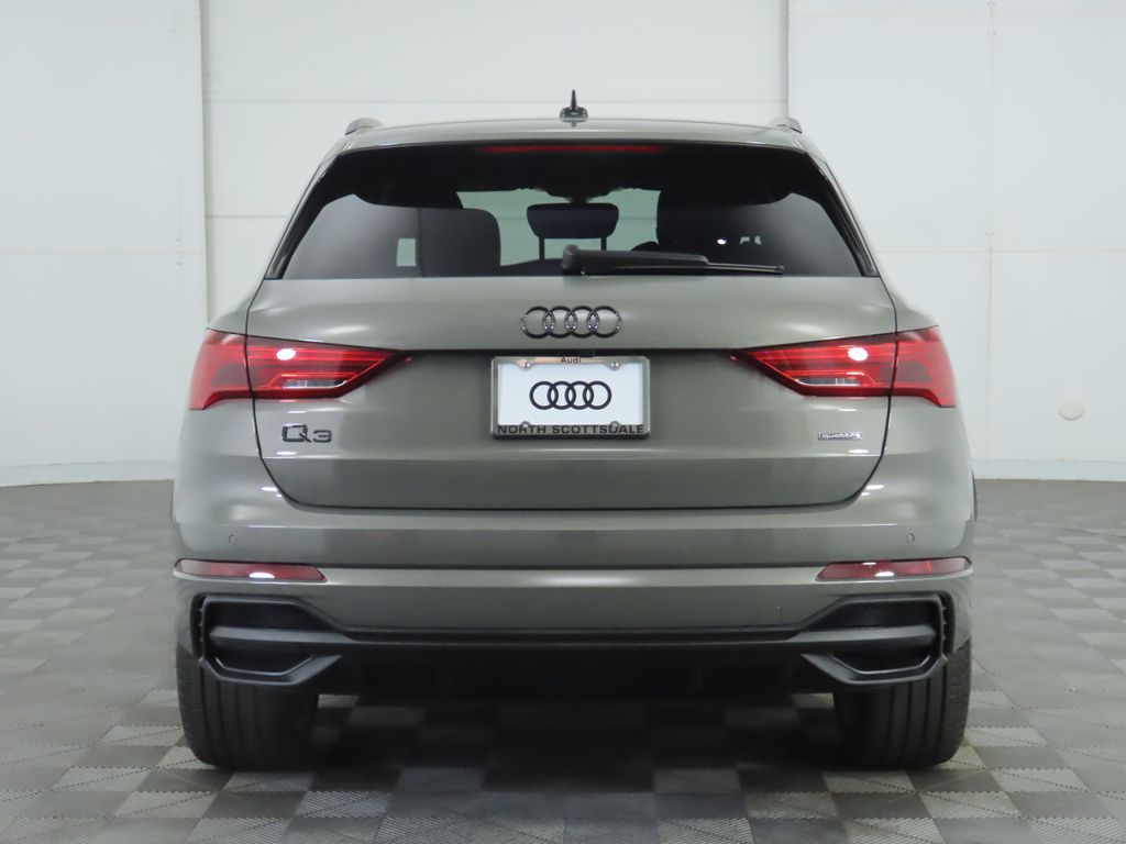 Thumbnail: 2025 Audi Q3 - 6
