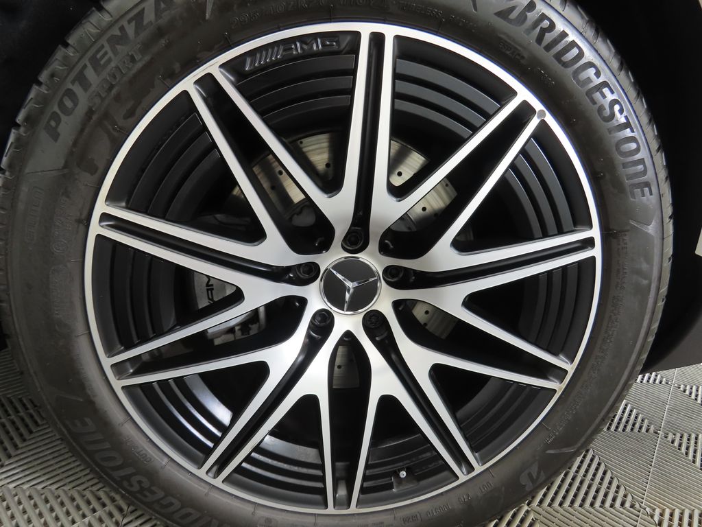 2025 Mercedes-Benz GLC 43 AMG 31