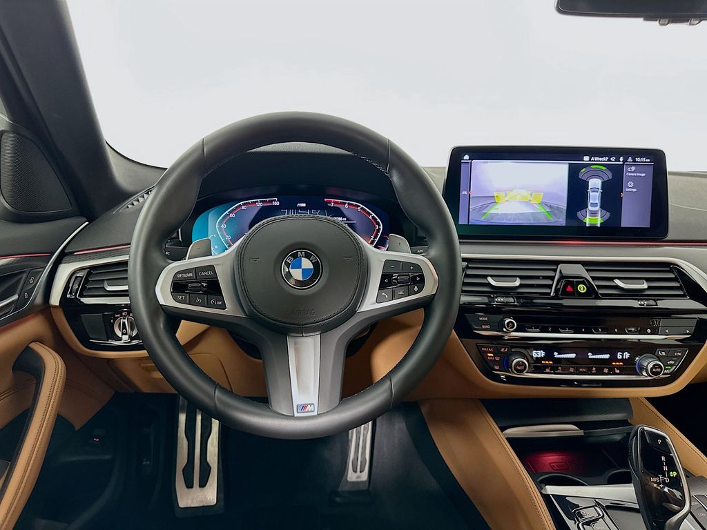 Thumbnail: 2023 BMW 5 Series - 24