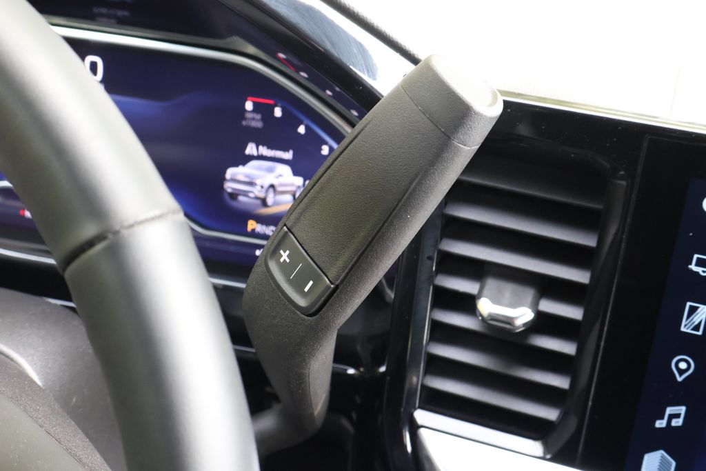 Thumbnail: 2024 Chevrolet Silverado 1500 - 21