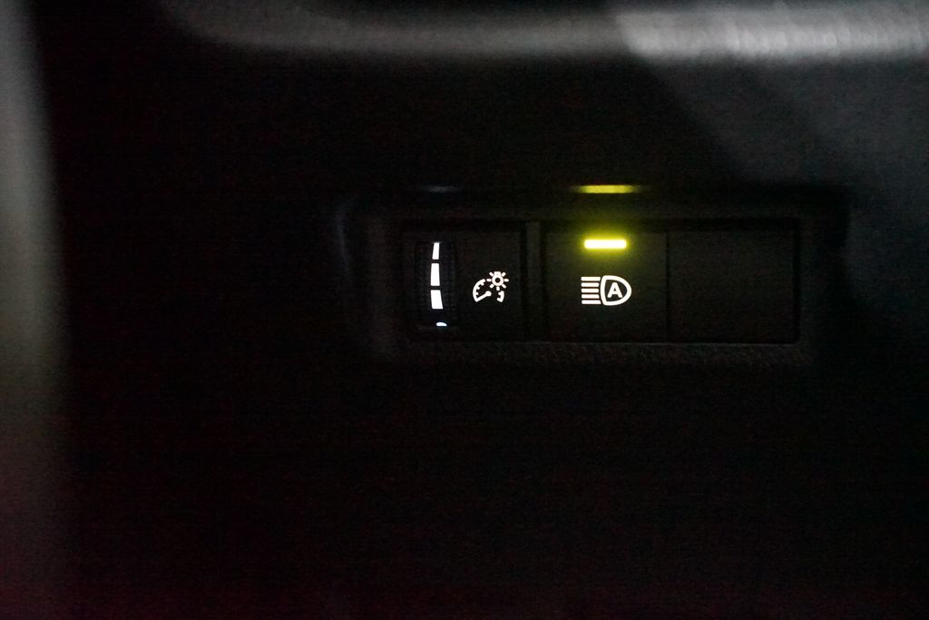 Thumbnail: 2025 Toyota RAV4 - 24