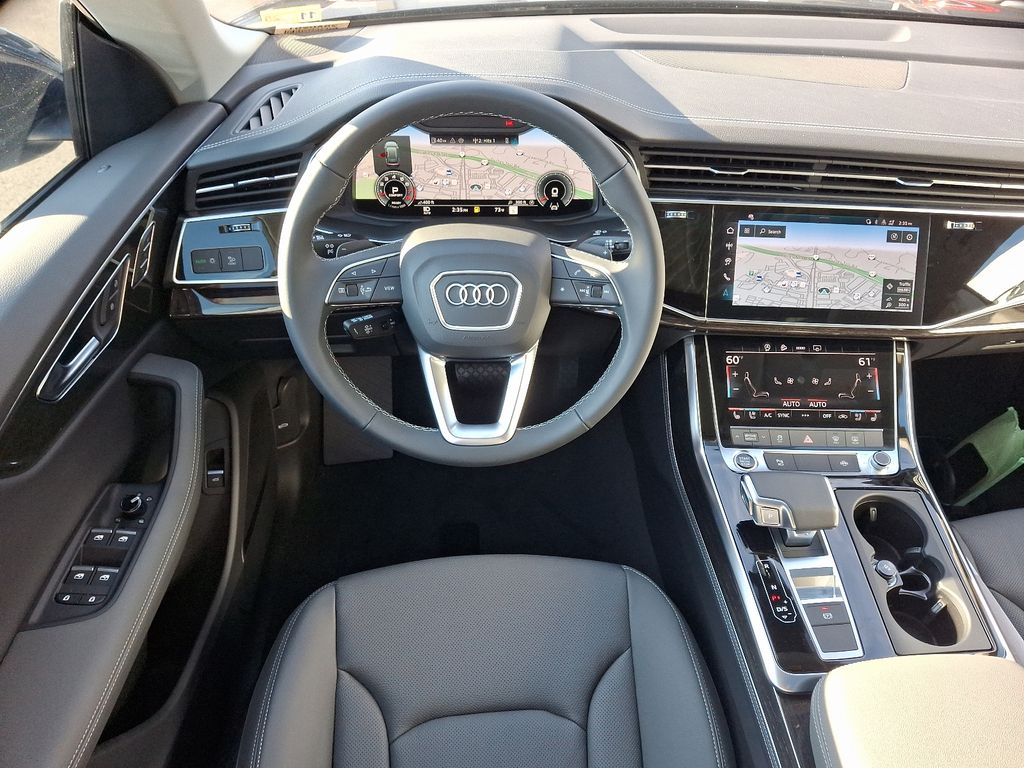 2025 Audi Q8  8