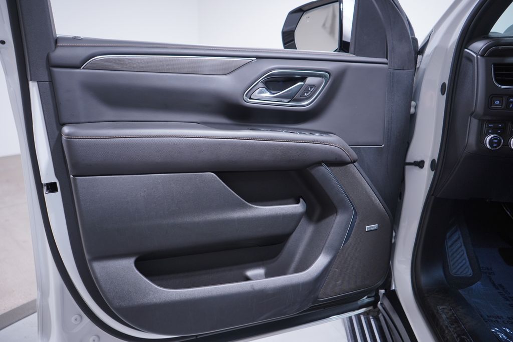 Thumbnail: 2024 GMC Yukon - 16