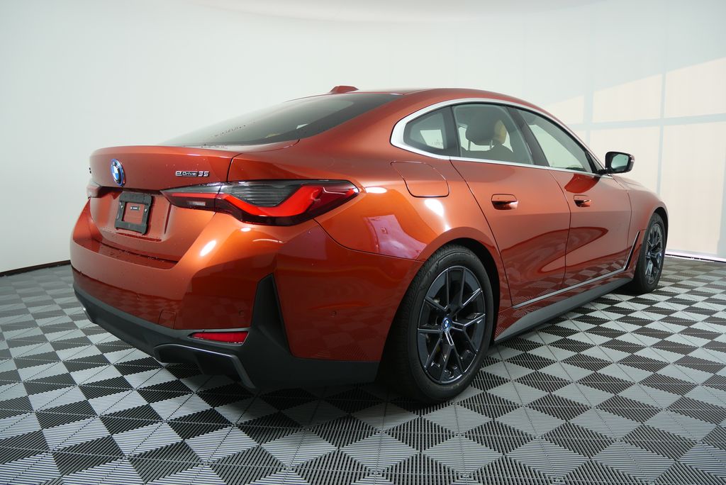 2024 BMW i4 eDrive35 3