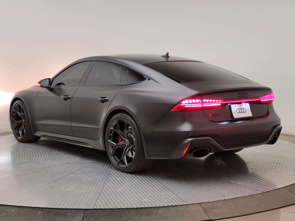 Thumbnail: 2024 Audi RS 7 - 4