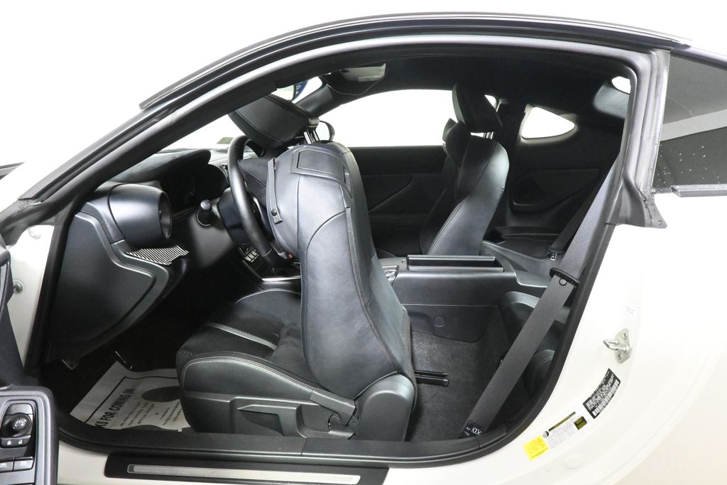 Thumbnail: 2024 Toyota GR86 - 27