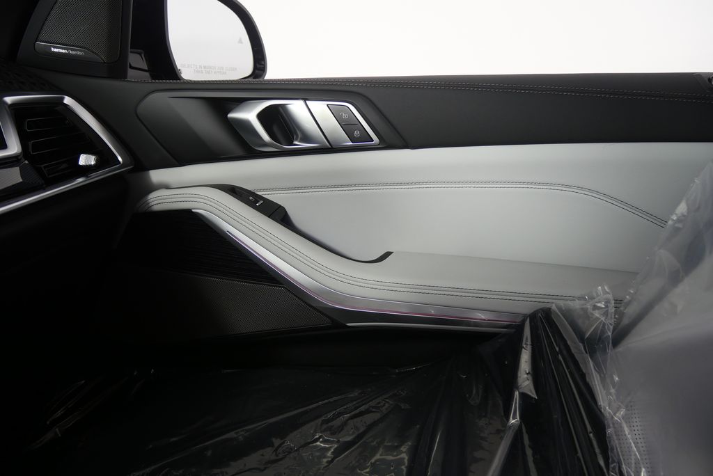 2026 BMW X5 sDrive40i 24