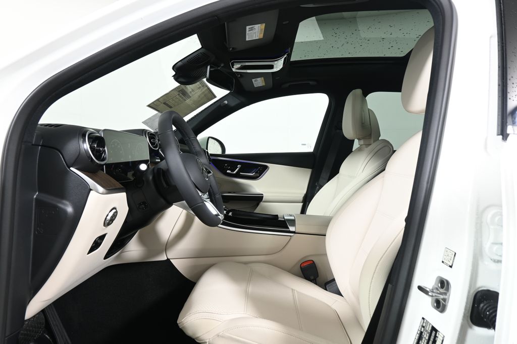 Thumbnail: 2026 Mercedes-Benz GLC - 3