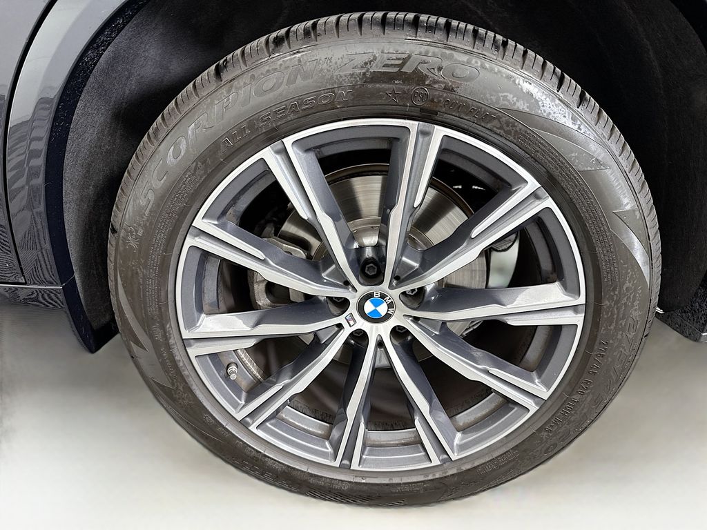 Thumbnail: 2026 BMW X5 - 30