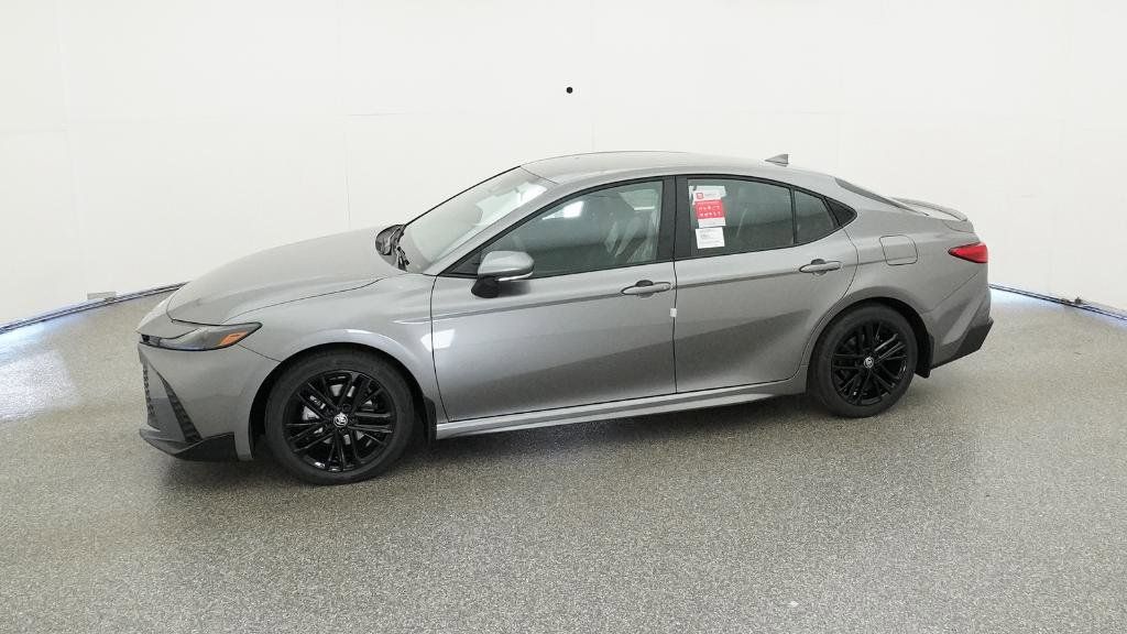 2025 Toyota Camry SE 17