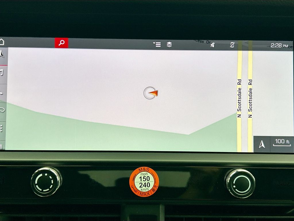 Thumbnail: 2026 Porsche Macan - 17