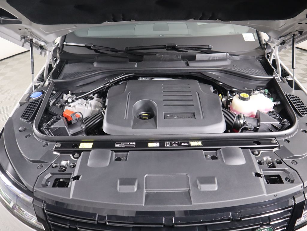Thumbnail: 2025 Land Rover Range Rover Sport - 31