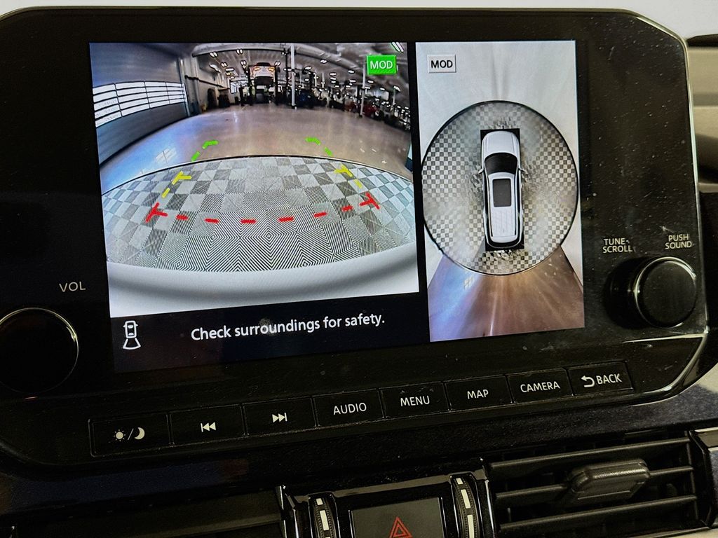 Thumbnail: 2023 Nissan Pathfinder - 13