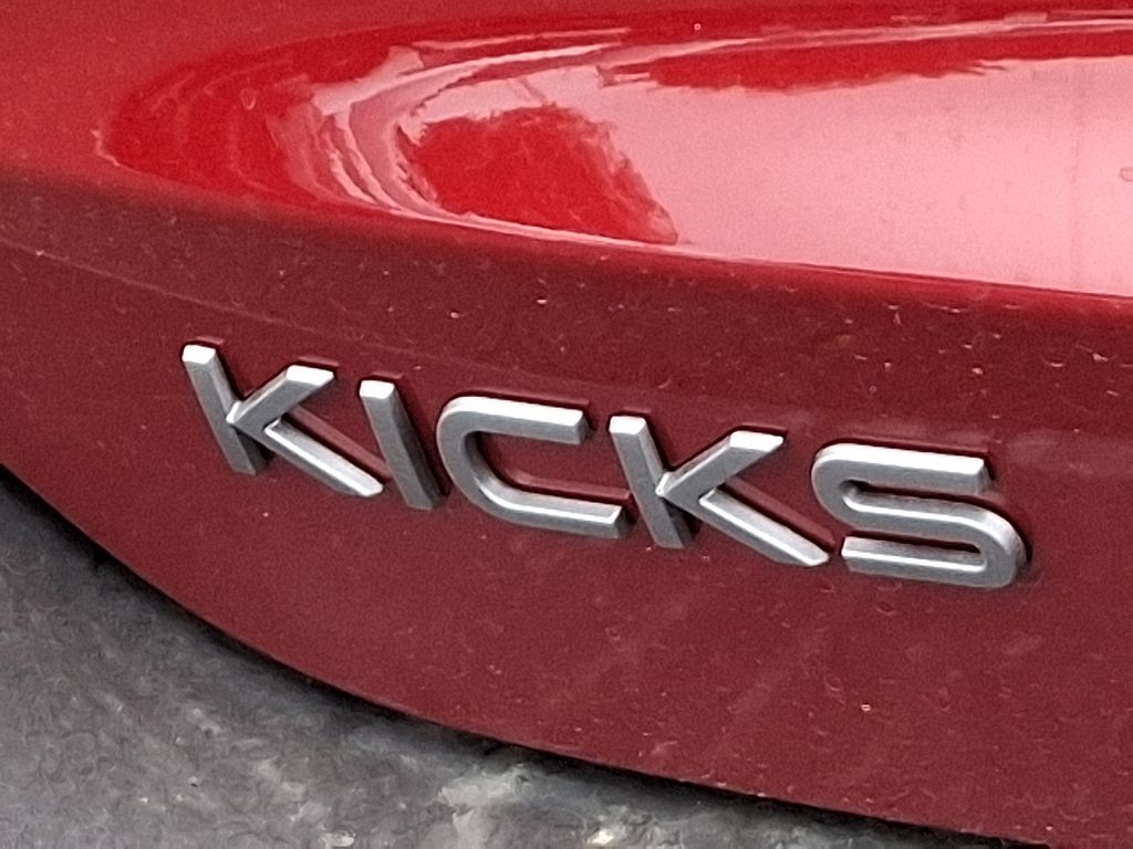 Thumbnail: 2025 Nissan Kicks - 10