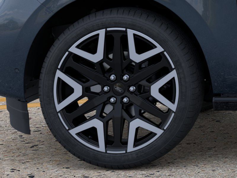 New 2025 Stone Blue Metallic Ford Platinum image 19