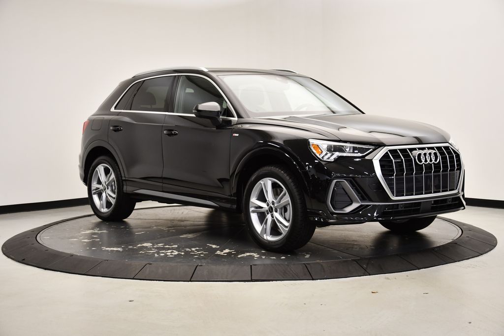Thumbnail: 2024 Audi Q3 - 7