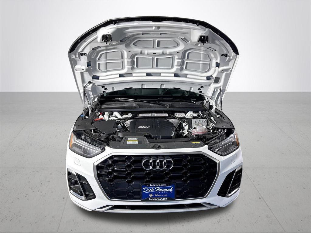 2023 Audi Q5 45 S line Prestige