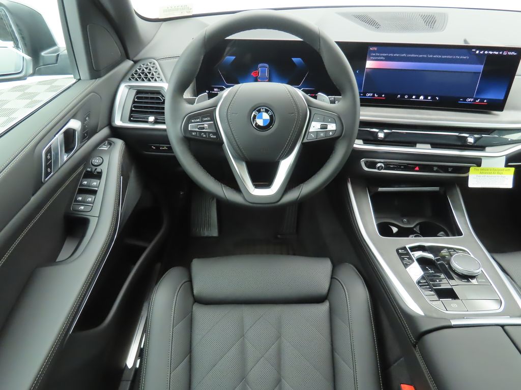 Thumbnail: 2026 BMW X5 - 11